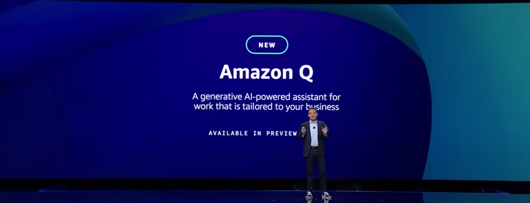 Ông Adam Selipsky - CEO của AWS công bố Amazon Q